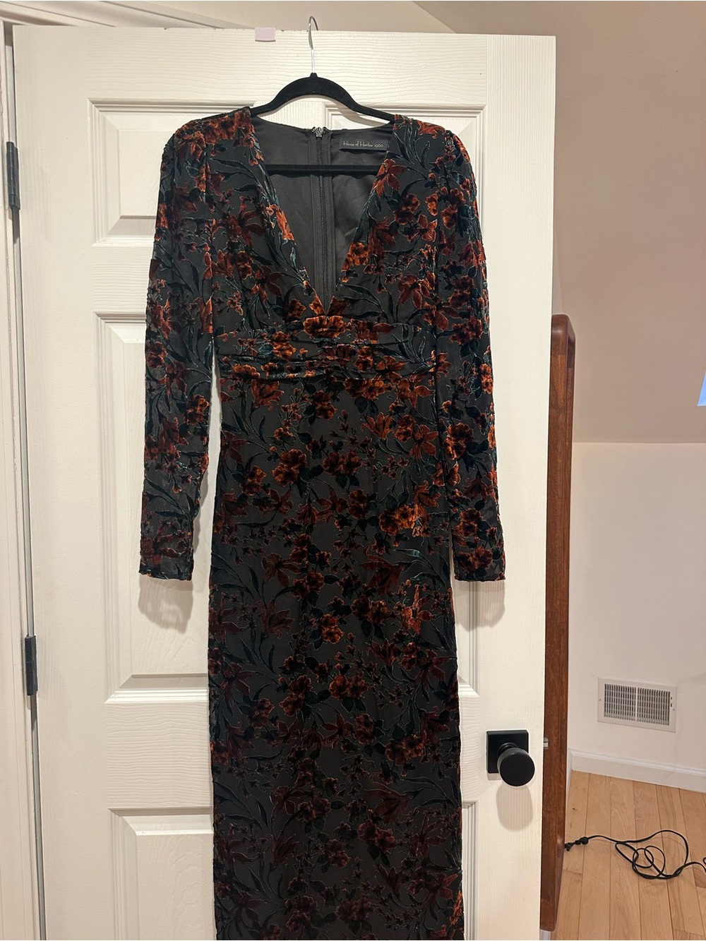 House of Harlow 1960 Long Sleeve Velvet Floral Dress in Dark Green and Rust